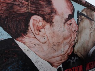 Wladimirowitsch, sozialistischer Bruderkuss (Breschnew/Honecker)